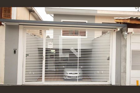 Casa à venda com 125m², 3 quartos e 4 vagas Casa à venda com 125m², 3 quartos e 4 vagasFachada