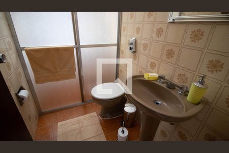 Casa à venda com 125m², 3 quartos e 4 vagas Casa à venda com 125m², 3 quartos e 4 vagasBanheiro