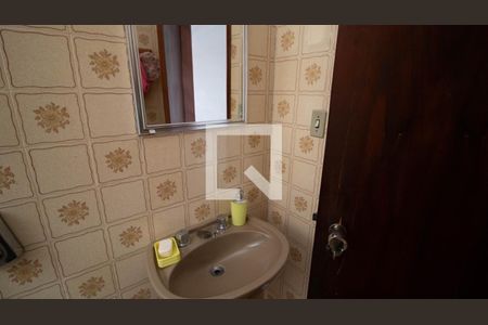 Casa à venda com 125m², 3 quartos e 4 vagas Casa à venda com 125m², 3 quartos e 4 vagasBanheiro