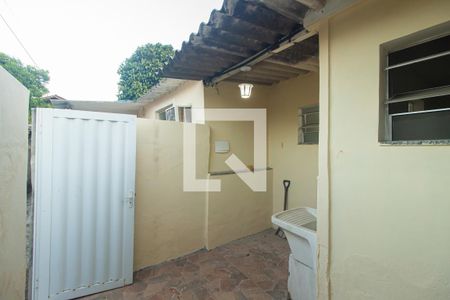 Casa para alugar com 40m², 1 quarto e sem vagaÁrea de Serviço