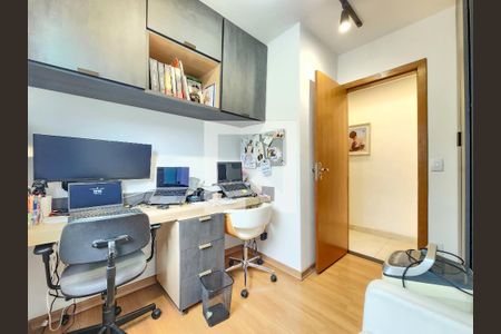 Quarto 3 de apartamento à venda com 3 quartos, 90m² em Pompéia, Belo Horizonte