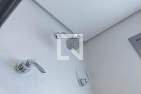 Apartamento à venda com 192m², 3 quartos e 4 vagasBanheiro da Suíte 2