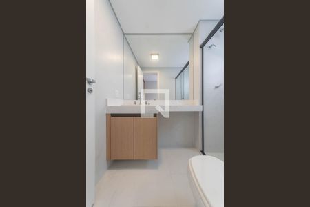 Apartamento à venda com 192m², 3 quartos e 4 vagasBanheiro da Suíte 2