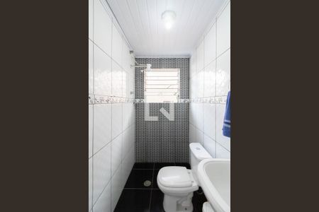 Banheiro de casa para alugar com 1 quarto, 50m² em Jardim Santa Rita, Guarulhos