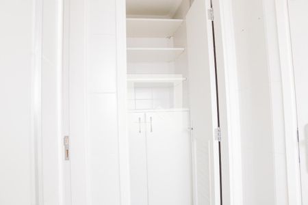 Apartamento à venda com 110m², 3 quartos e 2 vagas Apartamento à venda com 110m², 3 quartos e 2 vagasDespensa