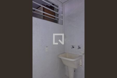 Casa à venda com 50m², 1 quarto e 1 vagaLavanderia