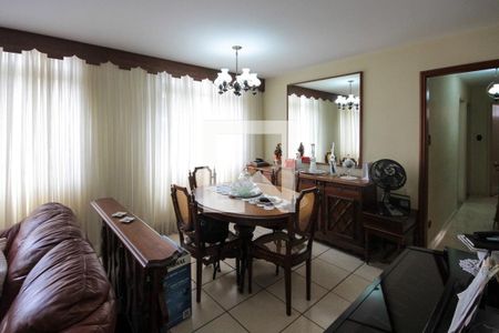 Apartamento à venda com 100m², 2 quartos e 1 vaga Apartamento à venda com 100m², 2 quartos e 1 vagaSala