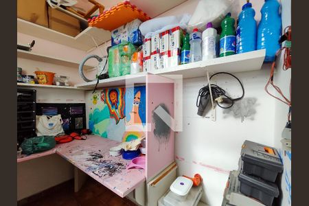 Apartamento à venda com 120m², 3 quartos e sem vagaQuarto de Serviço