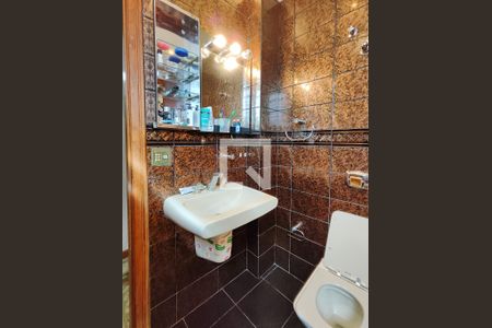 Apartamento à venda com 120m², 3 quartos e sem vagaBanheiro Corredor