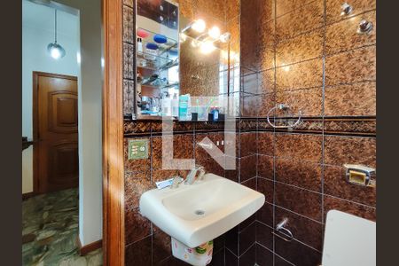 Apartamento à venda com 120m², 3 quartos e sem vagaBanheiro Corredor