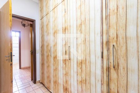 Casa para alugar com 218m², 4 quartos e 3 vagasQuarto 4