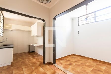 Casa para alugar com 218m², 4 quartos e 3 vagasCozinha