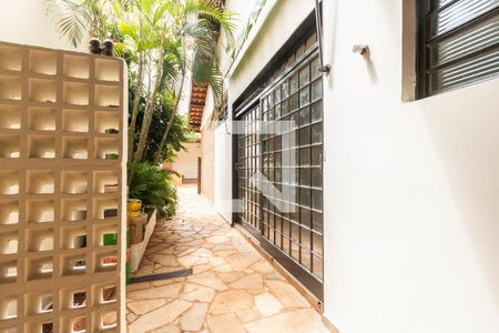 Casa para alugar com 218m², 4 quartos e 3 vagasCorredor