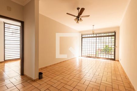 Sala de casa para alugar com 4 quartos, 218m² em Parque Residencial Lagoinha, Ribeirão Preto