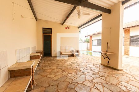 Casa para alugar com 218m², 4 quartos e 3 vagasÁrea comum