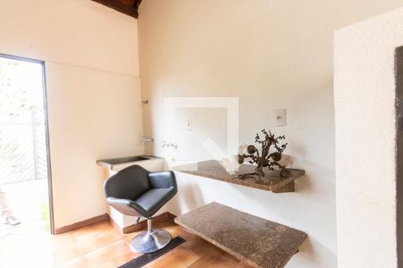 Casa para alugar com 218m², 4 quartos e 3 vagasÁrea de Serviço