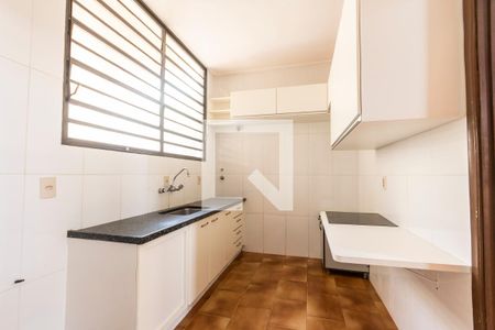 Casa para alugar com 218m², 4 quartos e 3 vagasCozinha
