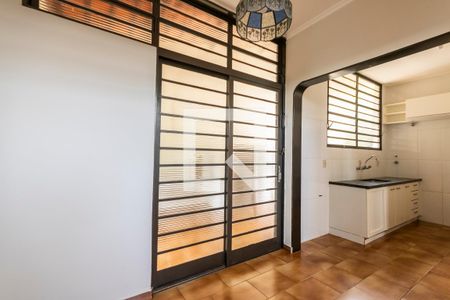 Casa para alugar com 218m², 4 quartos e 3 vagasCozinha
