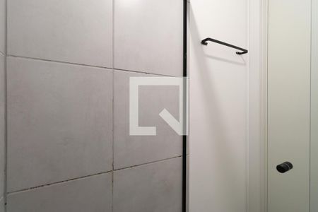 Banheiro de apartamento para alugar com 1 quarto, 30m² em Várzea da Barra Funda, São Paulo