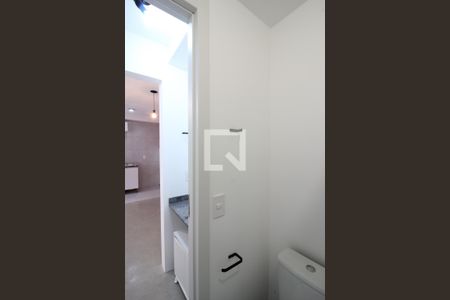 Banheiro de apartamento para alugar com 1 quarto, 30m² em Várzea da Barra Funda, São Paulo