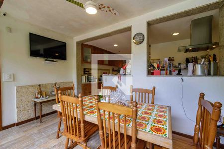 Casa de condomínio à venda com 410m², 5 quartos e 2 vagasCozinha