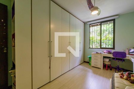 Casa de condomínio à venda com 410m², 5 quartos e 2 vagasSuíte 2