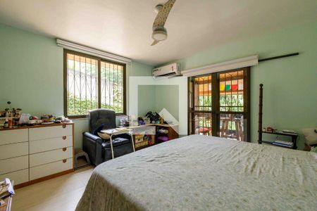 Casa de condomínio à venda com 410m², 5 quartos e 2 vagasSuíte 1