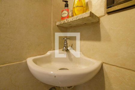 Casa de condomínio à venda com 410m², 5 quartos e 2 vagasBanheiro Quintal