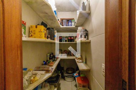 Casa de condomínio à venda com 410m², 5 quartos e 2 vagasDespensa