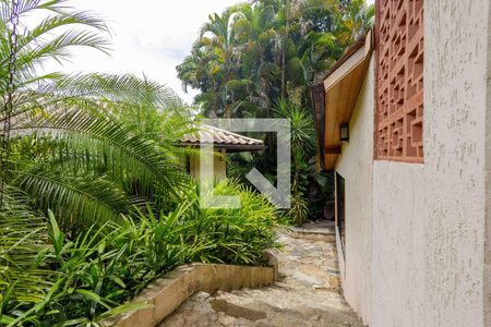 Casa de condomínio à venda com 410m², 5 quartos e 2 vagasQuintal Jardim