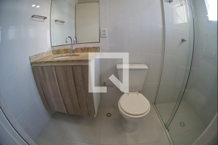 Banheiro de casa de condomínio à venda com 3 quartos, 126m² em Jardim Pinheiros, São Paulo
