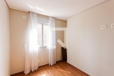 Quarto de apartamento à venda com 2 quartos, 70m² em Jardim, Santo André