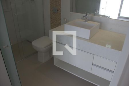 Casa de condomínio para alugar com 142m², 2 quartos e 4 vagasBanheiro