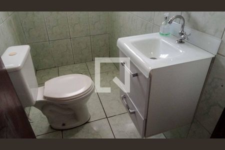Banheiro 1 de casa à venda com 2 quartos, 150m² em Santo Antônio, Osasco