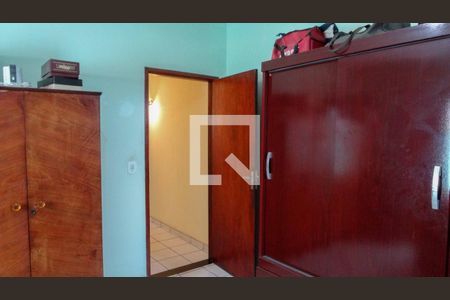 Quarto 1 de casa à venda com 2 quartos, 150m² em Santo Antônio, Osasco