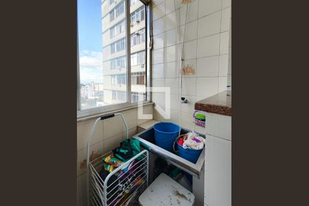 Apartamento à venda com 60m², 2 quartos e 1 vagaÁrea de Serviço