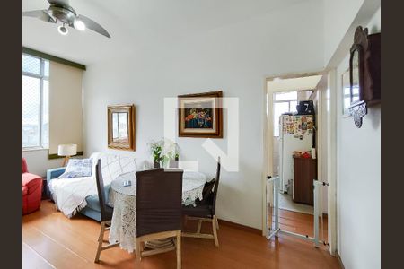 Apartamento à venda com 60m², 2 quartos e 1 vagaSala