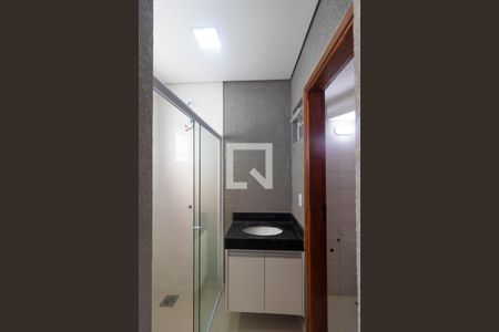Banheiro de kitnet/studio para alugar com 1 quarto, 35m² em Cidade Universitária, Campinas