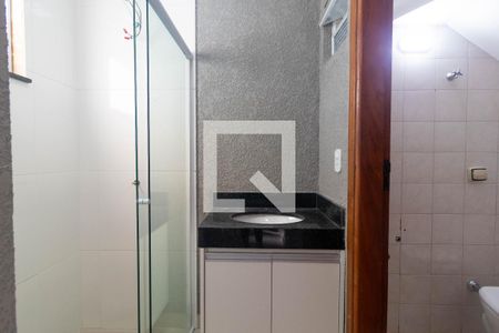 Banheiro de kitnet/studio para alugar com 1 quarto, 35m² em Cidade Universitária, Campinas