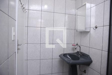 Banheiro de casa para alugar com 1 quarto, 45m² em Cangaíba, São Paulo