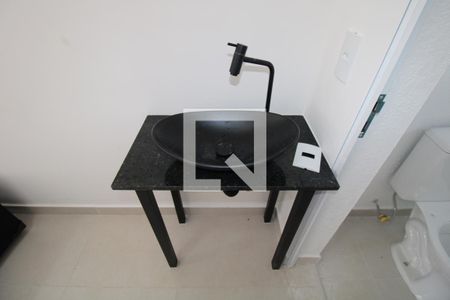 Banheiro de kitnet/studio à venda com 1 quarto, 25m² em Cidade Universitária, Campinas