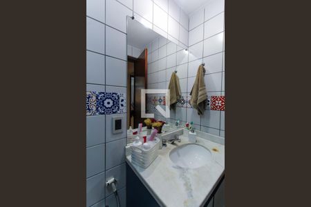 Apartamento à venda com 114m², 4 quartos e 2 vagas Apartamento à venda com 114m², 4 quartos e 2 vagasBanheiro