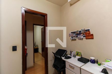 Apartamento à venda com 114m², 4 quartos e 2 vagas Apartamento à venda com 114m², 4 quartos e 2 vagasQuarto 4