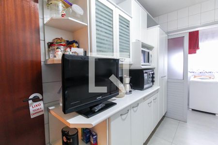 Apartamento à venda com 114m², 4 quartos e 2 vagas Apartamento à venda com 114m², 4 quartos e 2 vagasCozinha