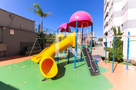 Apartamento à venda com 114m², 4 quartos e 2 vagas Apartamento à venda com 114m², 4 quartos e 2 vagasÁrea comum - Playground