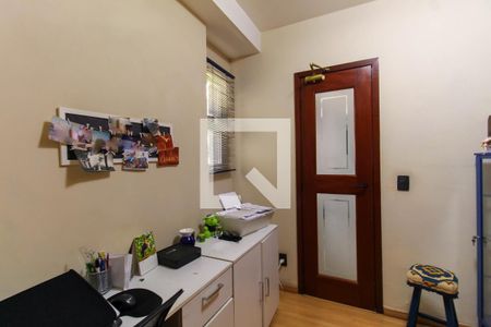 Apartamento à venda com 114m², 4 quartos e 2 vagas Apartamento à venda com 114m², 4 quartos e 2 vagasQuarto 4