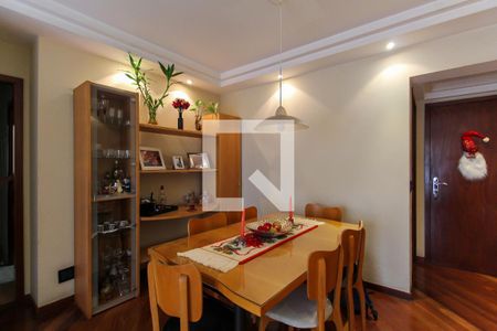 Apartamento à venda com 114m², 4 quartos e 2 vagas Apartamento à venda com 114m², 4 quartos e 2 vagasSala