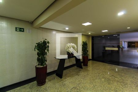 Apartamento à venda com 114m², 4 quartos e 2 vagas Apartamento à venda com 114m², 4 quartos e 2 vagasHall