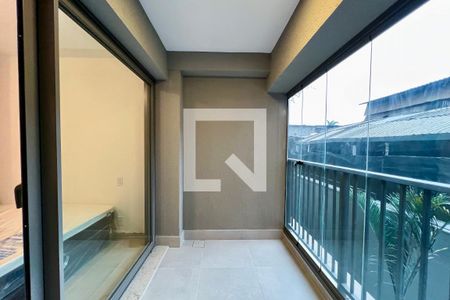 Studio para alugar com 29m², 1 quarto e sem vaga Studio para alugar com 29m², 1 quarto e sem vagaVaranda