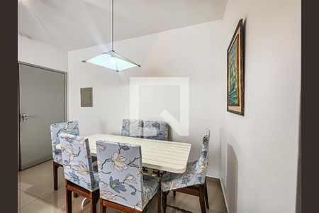 Sala de apartamento para alugar com 2 quartos, 75m² em Jardim Las Palmas, Guarujá